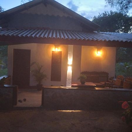 Soma Cabana, Homestay & Restaurant تانجالي المظهر الخارجي الصورة
